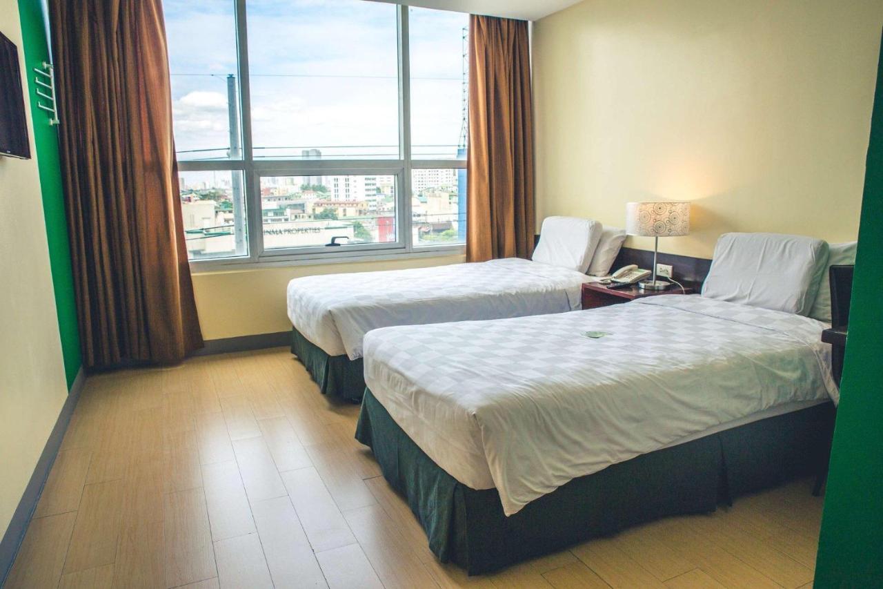 Go Hotels Plus Mandaluyong Kültér fotó