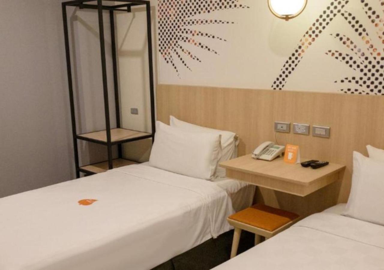 Go Hotels Plus Mandaluyong Kültér fotó