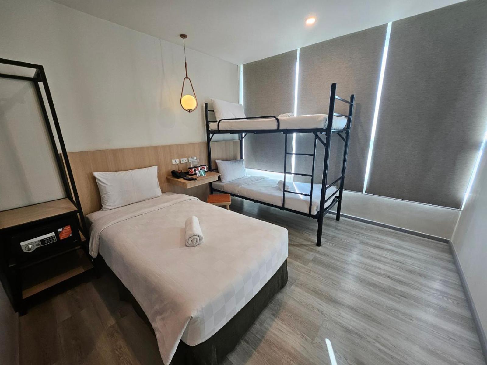 Go Hotels Plus Mandaluyong Kültér fotó