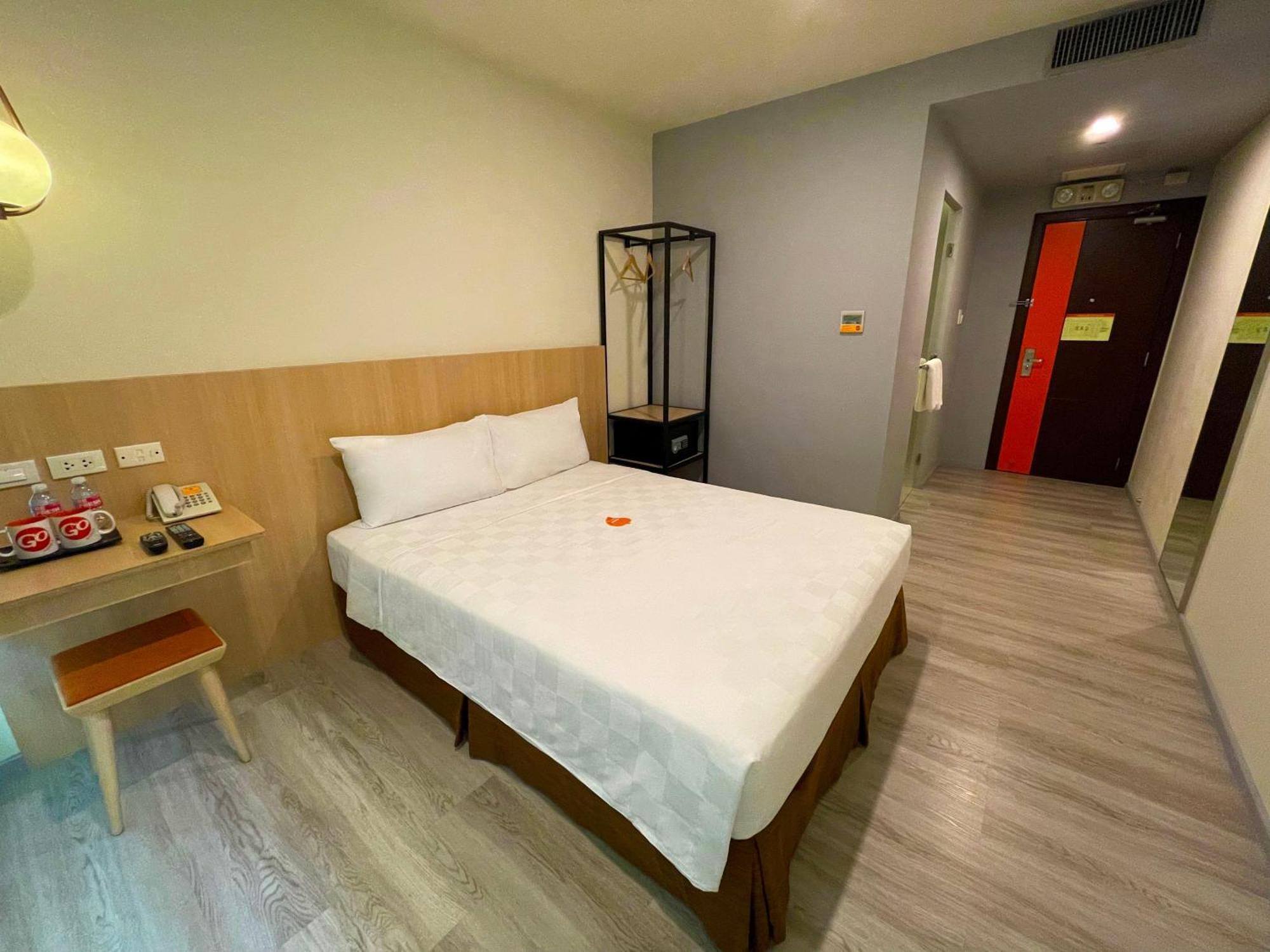 Go Hotels Plus Mandaluyong Kültér fotó