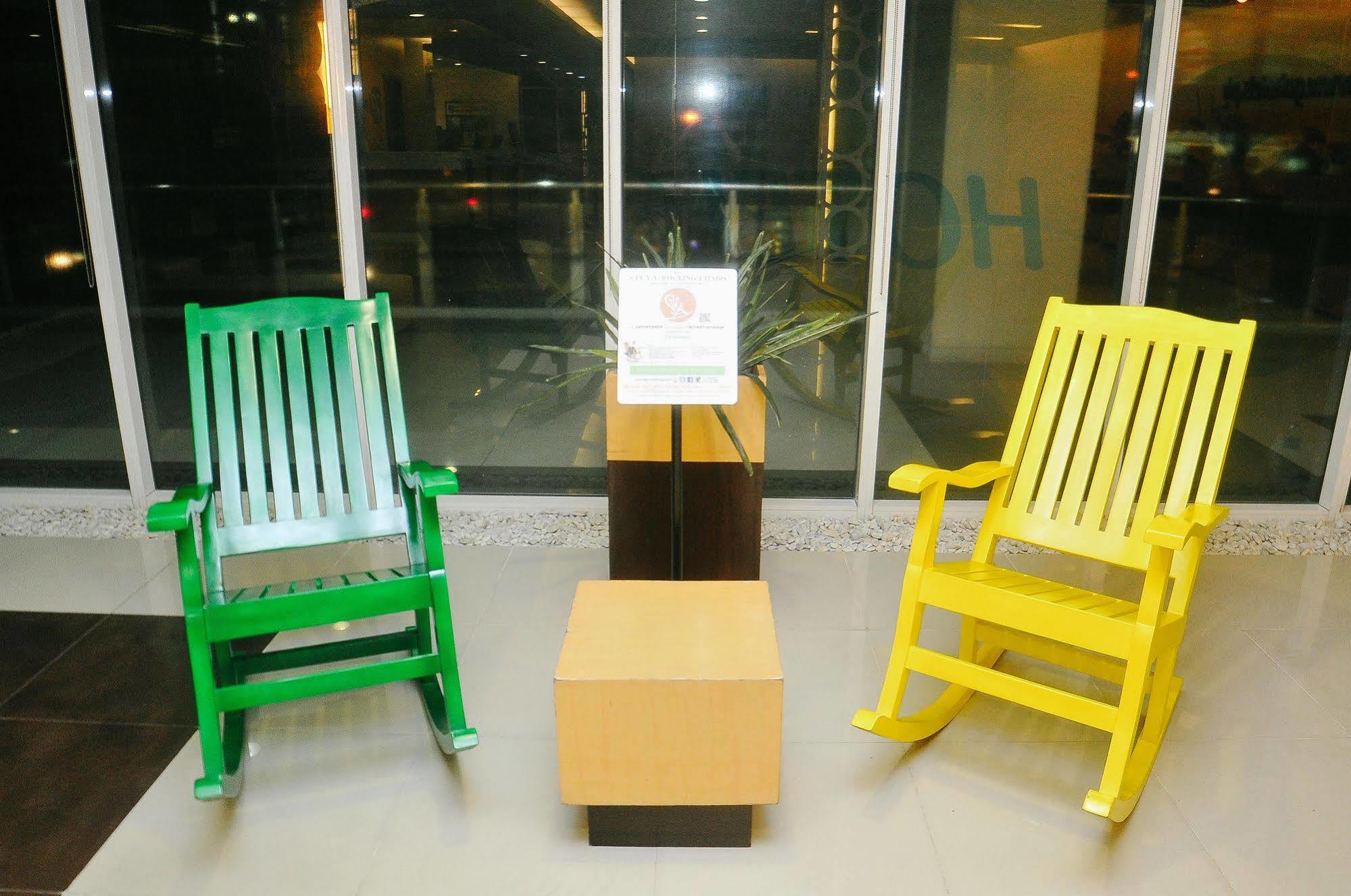 Go Hotels Plus Mandaluyong Kültér fotó